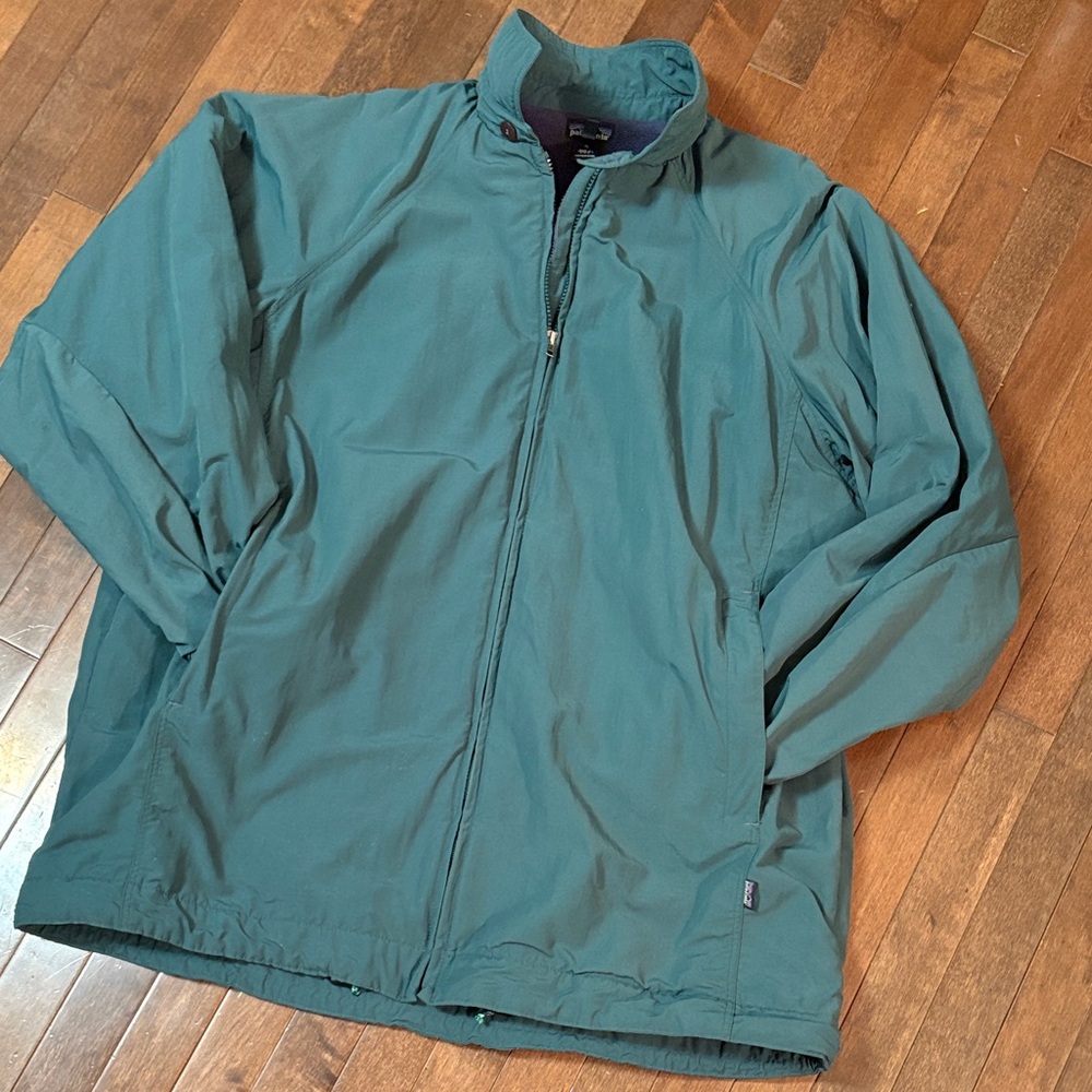 Vintage Patagonia Men's  Green Retro Windbreaker Fleece Lining Jacket Coat